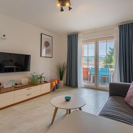 Apartmani Utmar ツレス エクステリア 写真