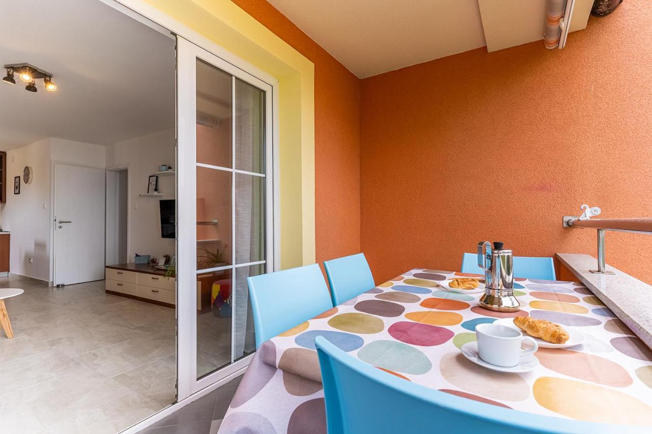 Apartmani Utmar ツレス エクステリア 写真