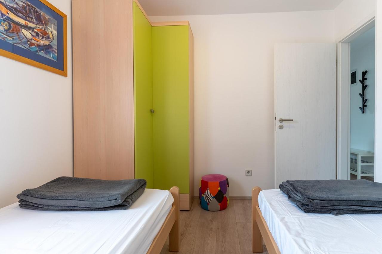 Apartmani Utmar ツレス エクステリア 写真